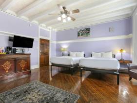 Stylish Studio | Close to NOLA Hotspots