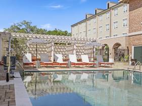 Cozy 2BR Hideaway in New Orleans’ French Quarter