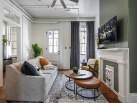 Jazz Haven: Spacious 3BR Condo