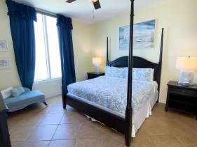Sapphire - Just a Dream - 26th Floor Luxury