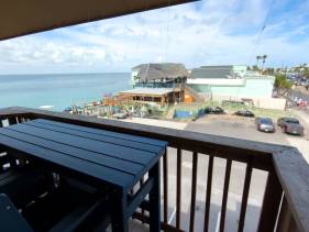 Bayfront w-docks & fish 3 Patios Prime Location