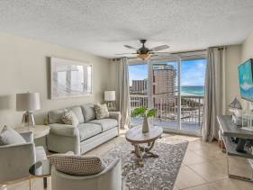 Pelican Beach Resort 1015