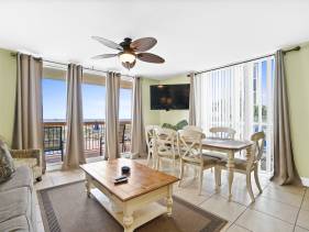 Pelican Beach Resort 111