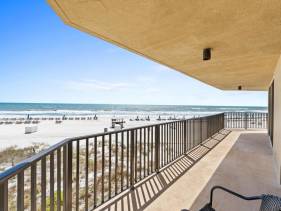 Summerhouse 206B