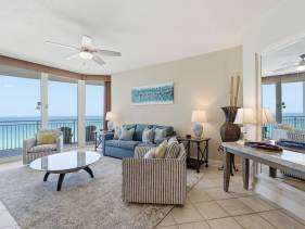 Aqua Resort 811