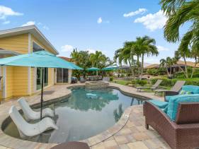 Luxurious Sarasota Home with Pool