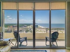 Beautiful 15th floor 2 bedroom, 2 bath condo at The Oce