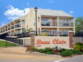146 Beau Clair - Beachside Townhome with Pool in Long B