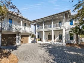 94 Pinecrest