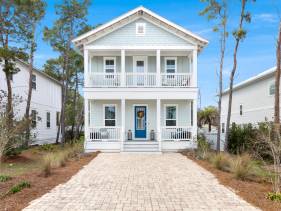 310 Grande Pointe