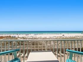Large 3 Bedroom Beachfront Condo - Sleeps 10