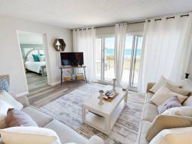 Beach House 101A