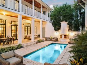 90 N Cartagena Main House