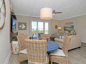 Summerhouse 209