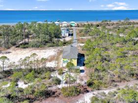 Dolphin Daze Beach House