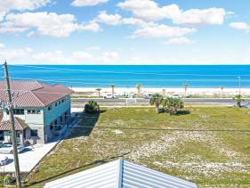 Sunny Beach Retreat B