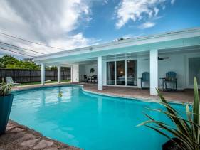 Sleeps 32 - Spectacular Adjoining Homes Awaits