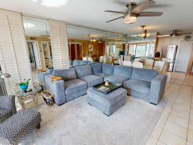 Dolphin Point 406B