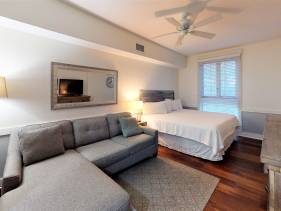 Pilot House 229