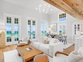Atwoods Cottage & Carriage House