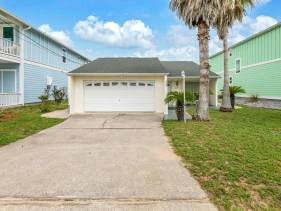 Lyndell Beach Cottage