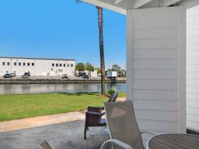 Shoreline Towers Townhouse 4-4