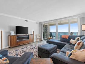 Shoreline Towers 1092