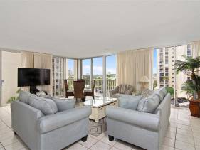 Shoreline Towers 1056
