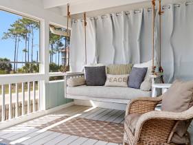 OM Shanti Seaside Cottage