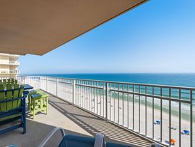Crystal Shores West 601