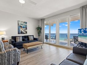 Laketown Wharf Beach Resort 1712