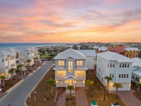 Prominence on 30A - Dont Worry Beach Happy