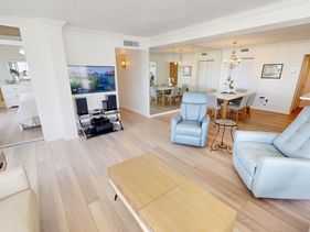Shoreline Towers 1116