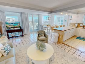 Shoreline Towers 2111