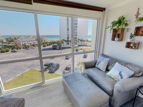 Shoreline Towers 3054