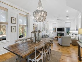 Blue Oyster Cottage