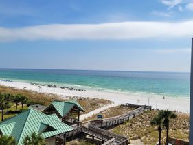 Nautilus 2609 Gulf View 2 BR 2 BA 6th FLR
