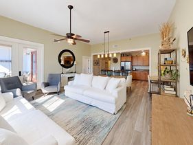 Redfish Village - Vitamin Sea - M2-217