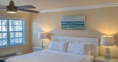 King Bed with storage