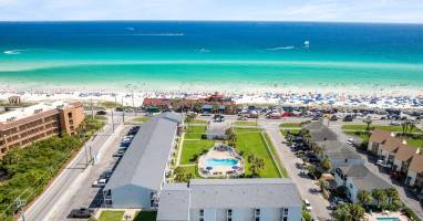 Blissful Vacation Stays - Tradewinds AMAZING Miramar Beach Vacation rental and location 