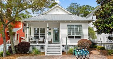 Welcome to life on the Sunnyside!! You'll feel relaxed as soon as you drive up.
