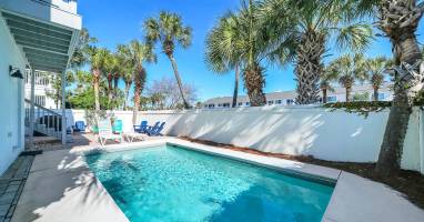 Private pool area