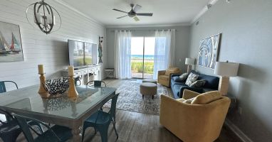 GULF FRONT 3 Bedroom 2 Bath Luxury Condo Includes Complementary Beach Service