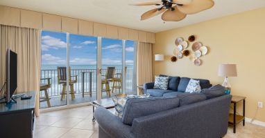 Breathtaking Full Ocean Views - Stunning luxury 3-bed/3-bath condo