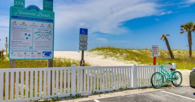 Navarre Vacation Rental | 6BR | 5BA | Exterior Staircase to Enter