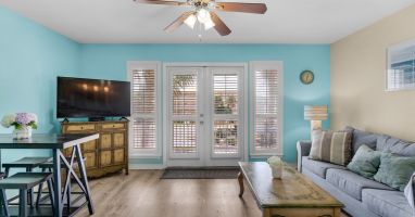 Open living with partial views of the Gulf