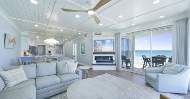 Welcome to Crescent 201, where resort style amenities meet the white beaches of Destin and the emerald waters of the Gulf.