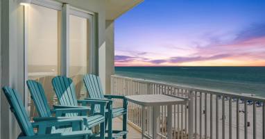 Private Gulf-View Balcony