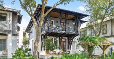Welcome to '21 Hamilton Lane' in Rosemary Beach!