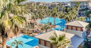 Stunning Balcony Views of the Lagoon Pool
